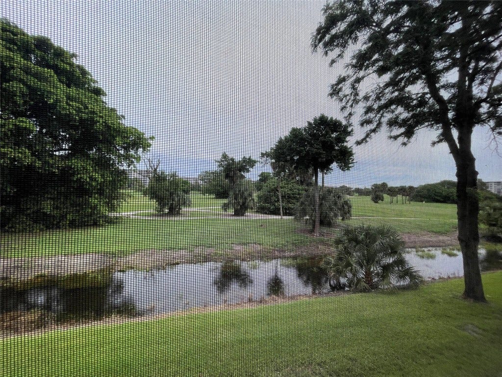 3051 S Palm Aire Drive, #204, Pompano Beach, FL 33069