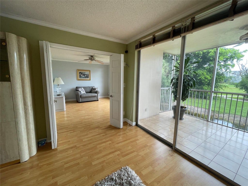 3051 S Palm Aire Drive, #204, Pompano Beach, FL 33069