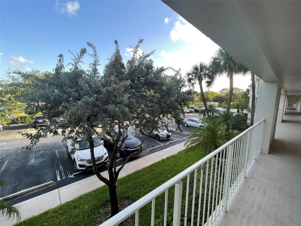 3051 S Palm Aire Drive, #204, Pompano Beach, FL 33069
