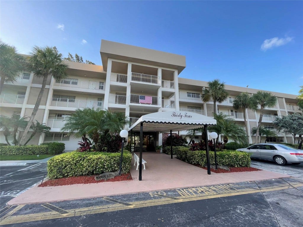 3051 S Palm Aire Drive, #204, Pompano Beach, FL 33069