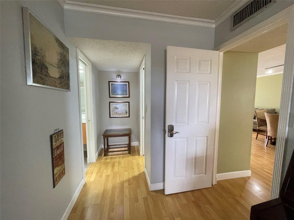 3051 S Palm Aire Drive, #204, Pompano Beach, FL 33069