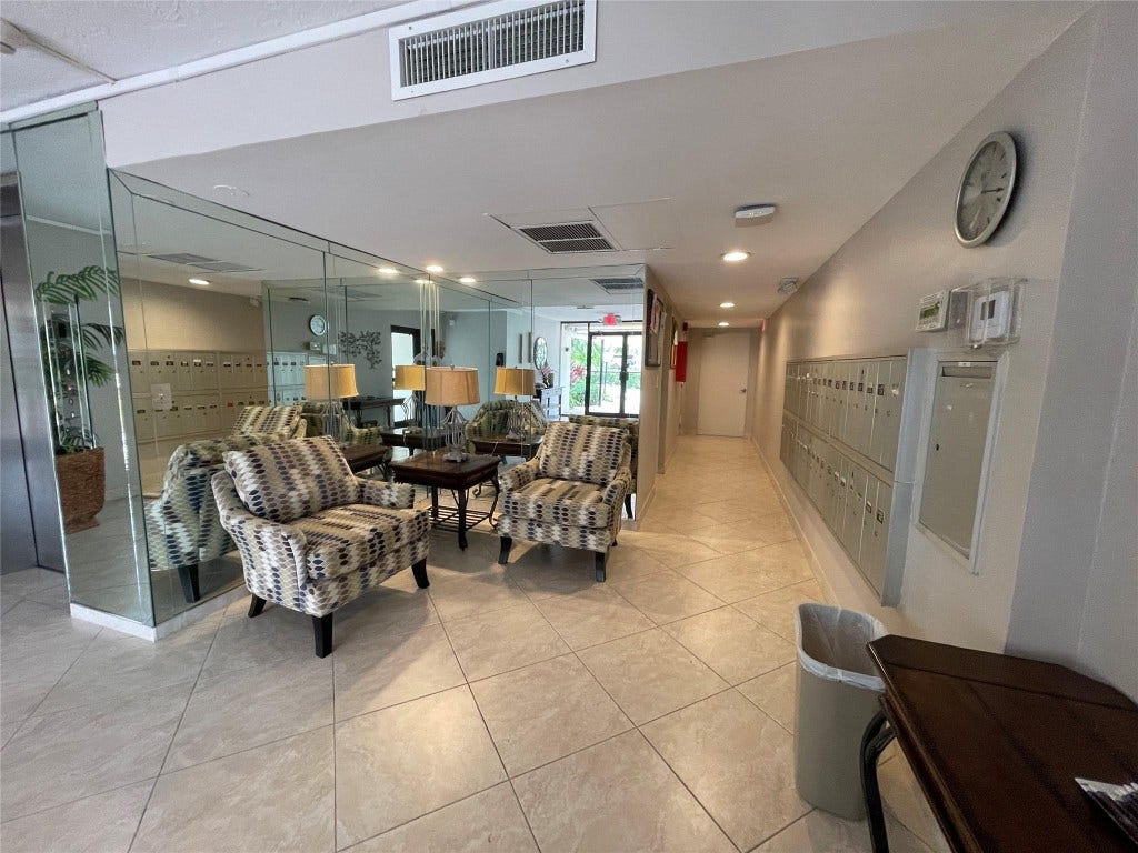 3051 S Palm Aire Drive, #204, Pompano Beach, FL 33069