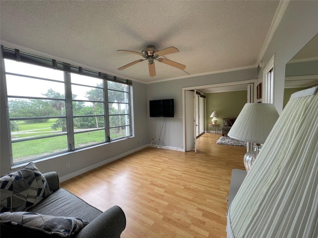 3051 S Palm Aire Drive, #204, Pompano Beach, FL 33069