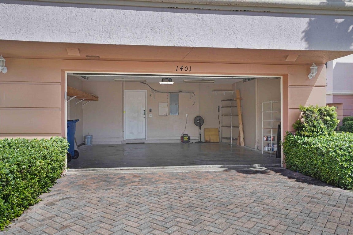 1033 NE 17th Way, #1401, Fort Lauderdale, Fort Lauderdale, FL 33304