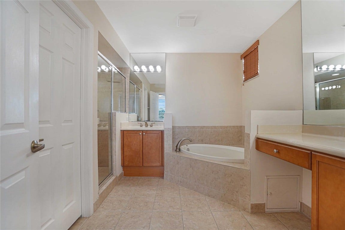 1033 NE 17th Way, #1401, Fort Lauderdale, Fort Lauderdale, FL 33304