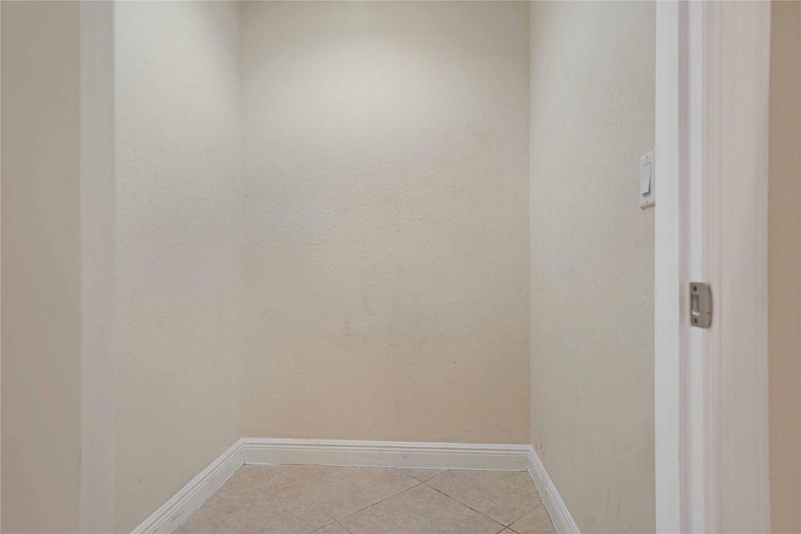 1033 NE 17th Way, #1401, Fort Lauderdale, Fort Lauderdale, FL 33304
