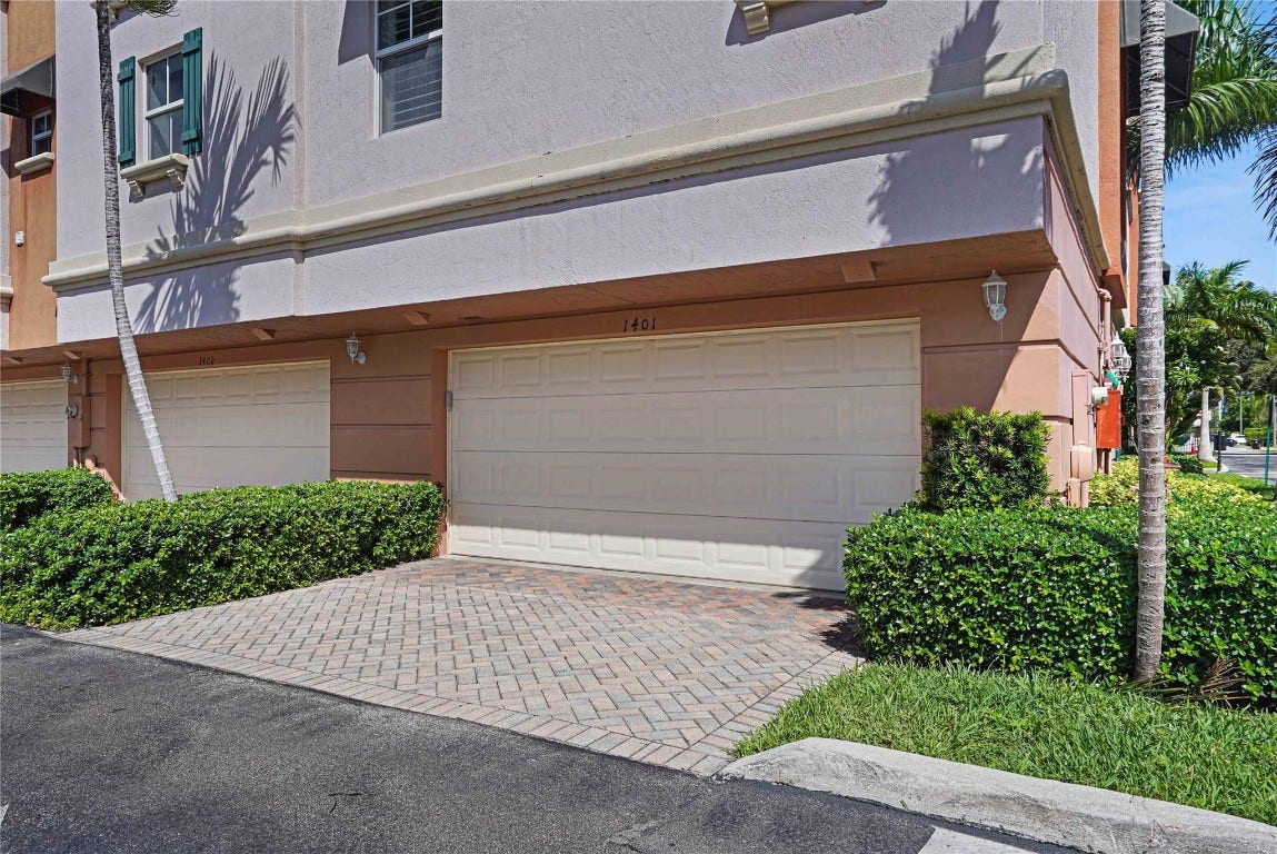 1033 NE 17th Way, #1401, Fort Lauderdale, Fort Lauderdale, FL 33304