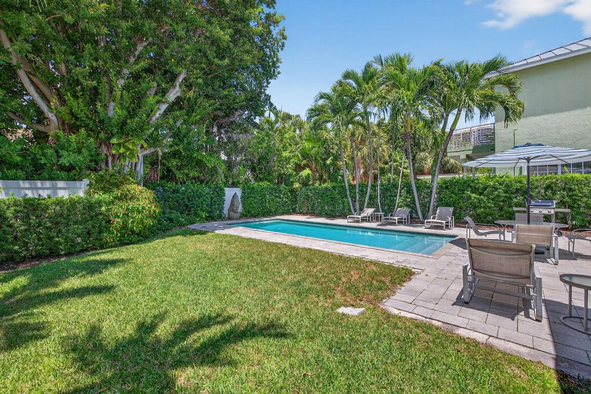 2925 N Atlantic Bl, Fort Lauderdale, FL 33308
