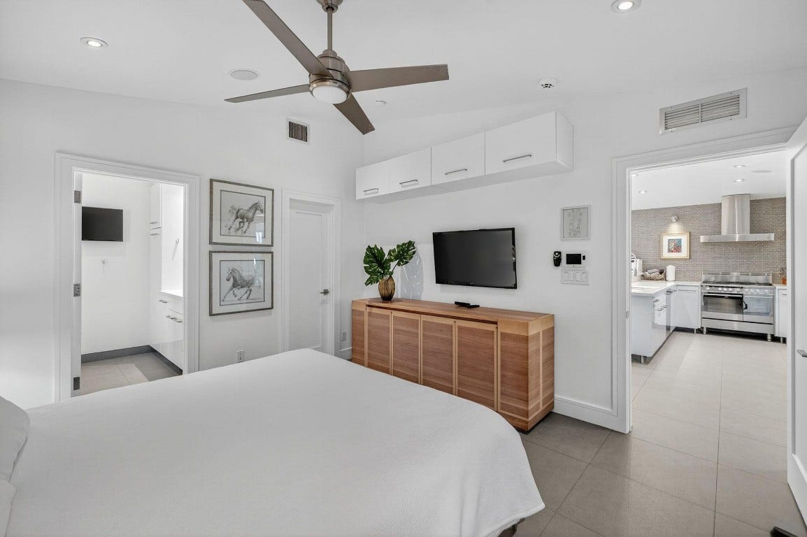 2925 N Atlantic Bl, Fort Lauderdale, FL 33308