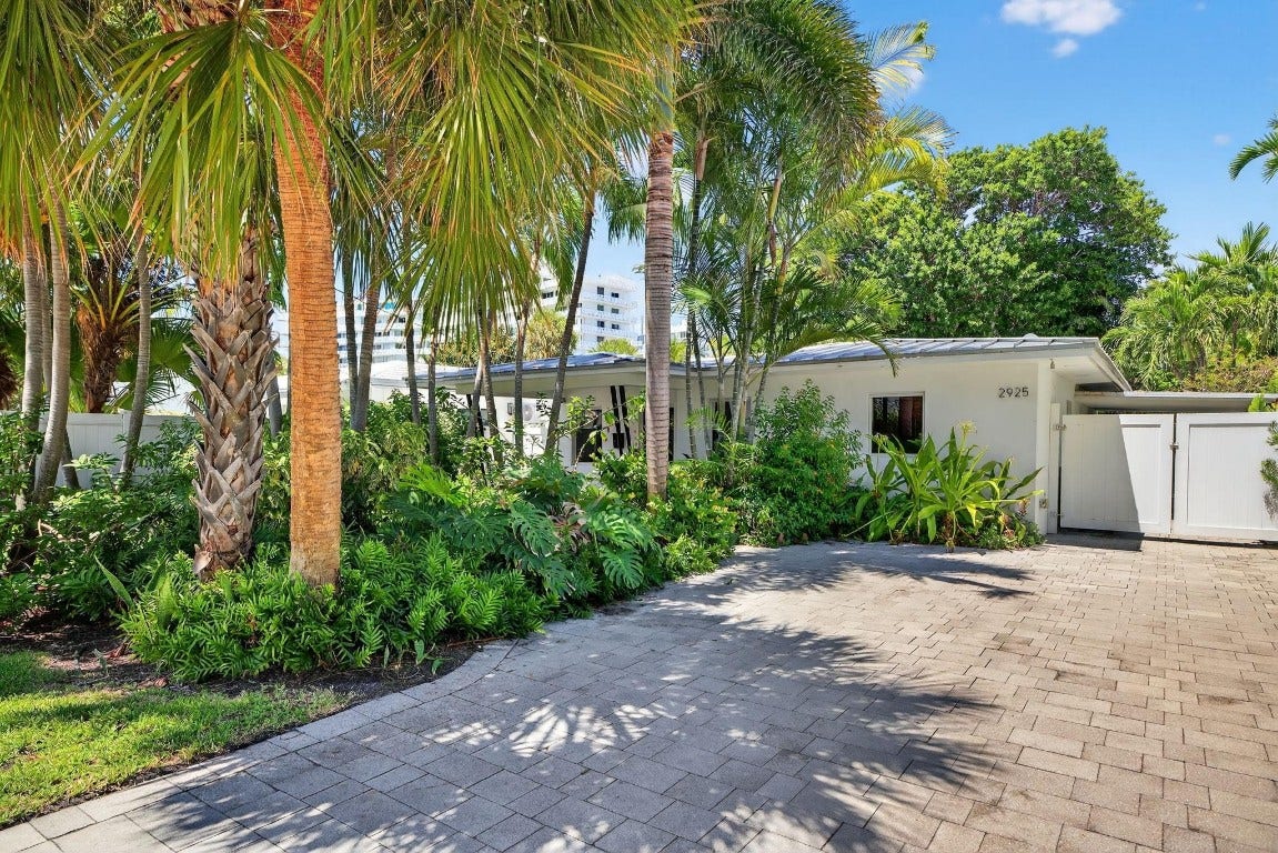2925 N Atlantic Bl, Fort Lauderdale, FL 33308