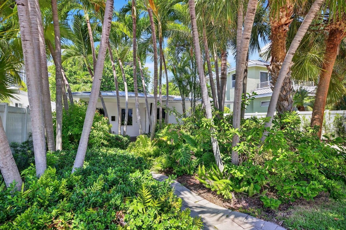 2925 N Atlantic Bl, Fort Lauderdale, FL 33308