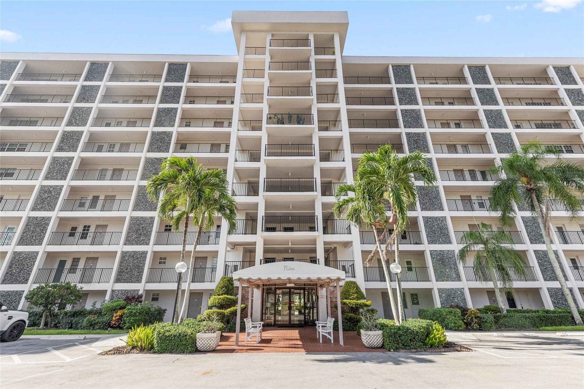 3100 N Palm Aire Drive, #803, Pompano Beach, FL 33069 Photo 8