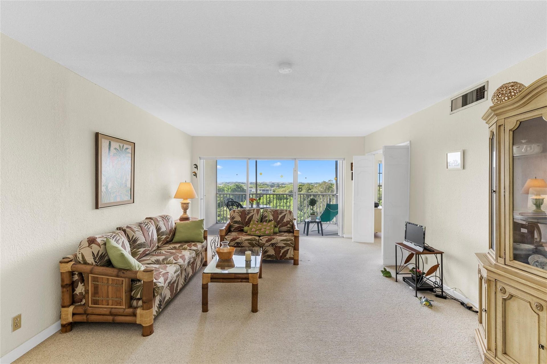 3100 N Palm Aire Drive, #803, Pompano Beach, FL 33069 Photo 18