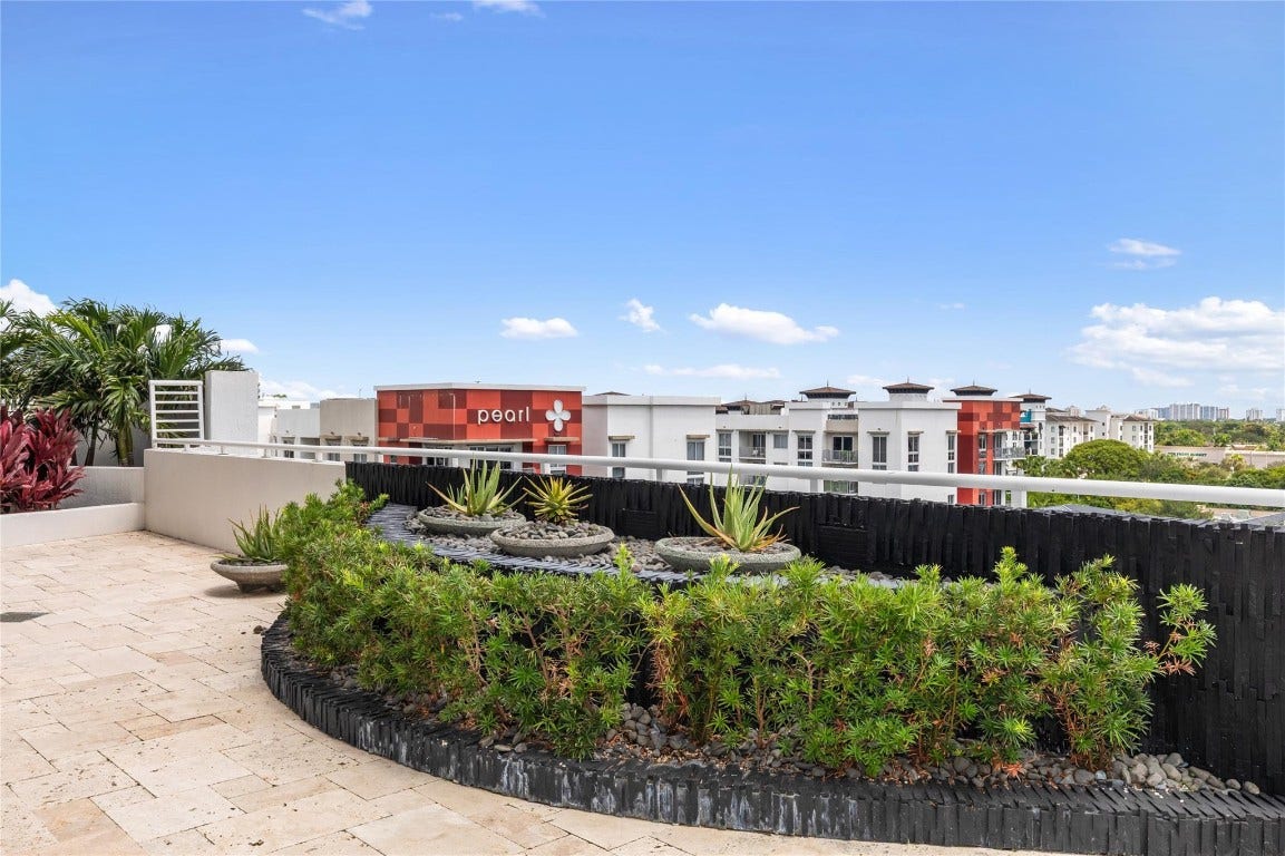 315 NE 3rd Avenue, #1808, Fort Lauderdale, FL 33301