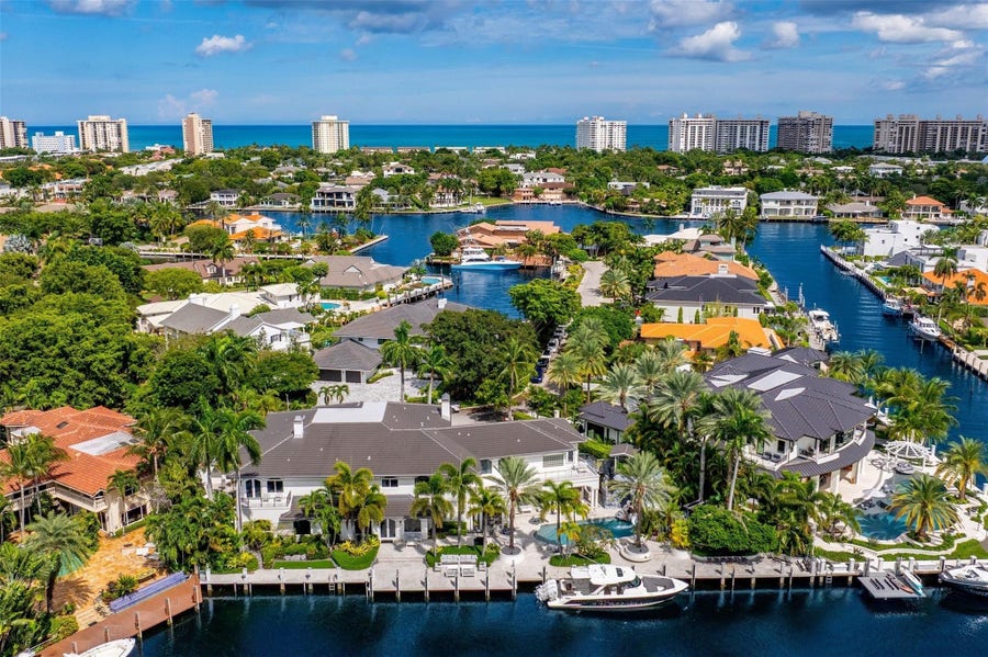 Property photo for 11 Bay Colony Lane, Fort Lauderdale, FL
