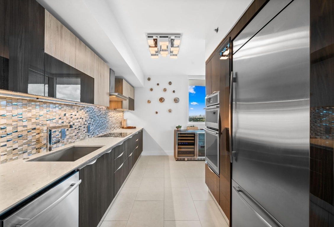 101 S Fort Lauderdale Beach Boulevard, #1806, Fort Lauderdale, FL 33316