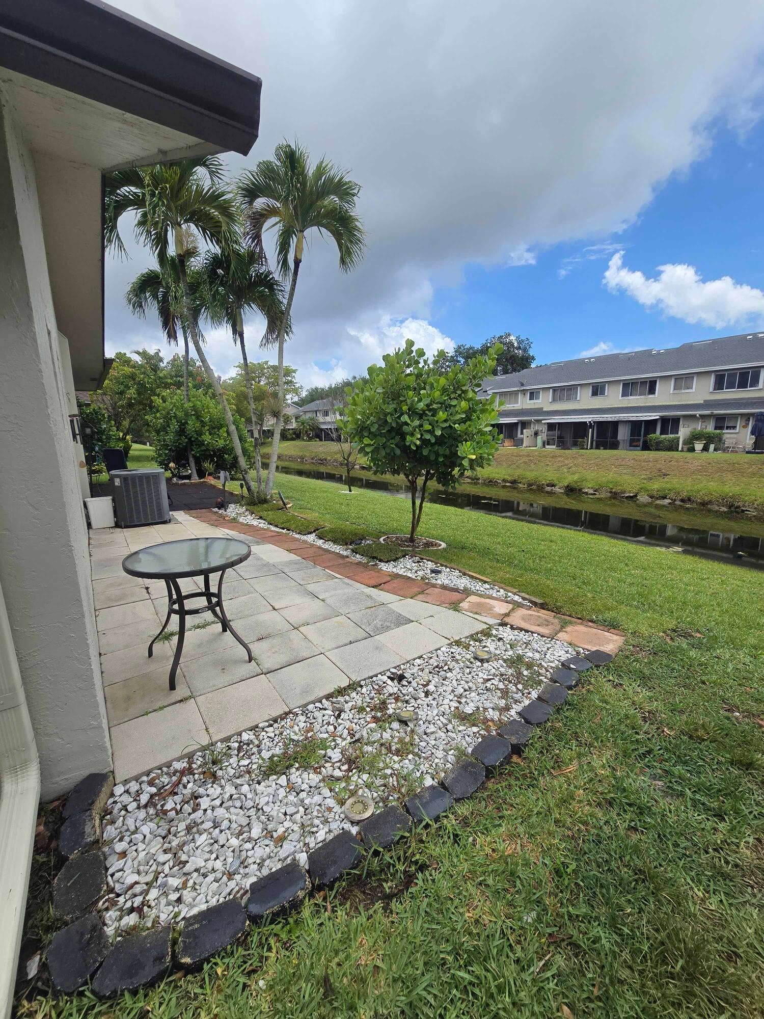 2098 SW 17th Drive, Deerfield Beach, FL 33442 Back Yard (left side)