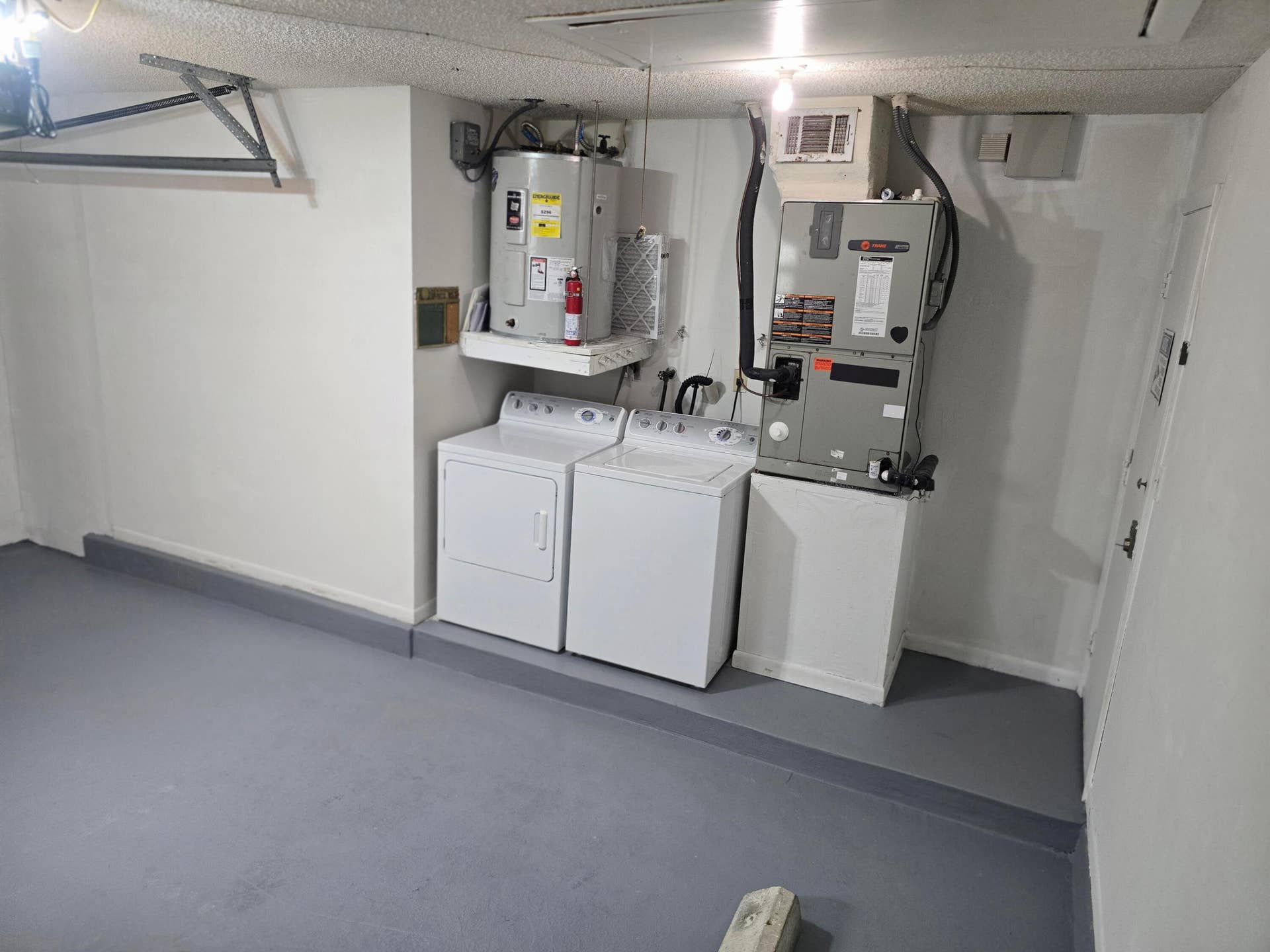 2098 SW 17th Drive, Deerfield Beach, FL 33442 Garage washer/dryer, a/c Water/heater