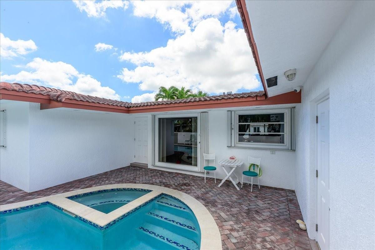 200 SE 11th Street, Pompano Beach, FL 33060 Photo 10