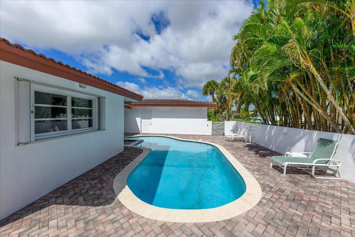 200 SE 11th Street, Pompano Beach, FL 33060 Photo 4