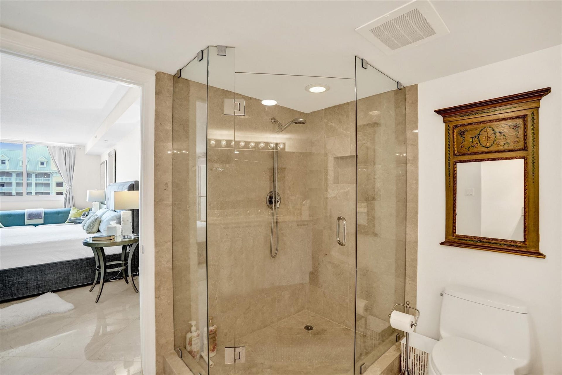 2001 N Ocean Boulevard, #1005, Fort Lauderdale, Fort Lauderdale, FL 33305