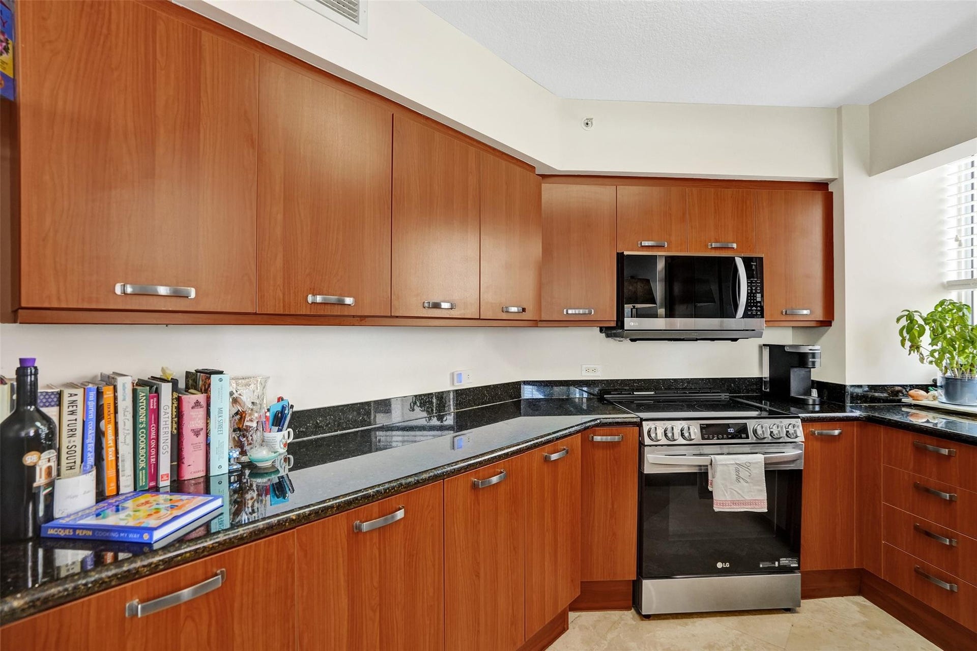 2001 N Ocean Boulevard, #1005, Fort Lauderdale, Fort Lauderdale, FL 33305
