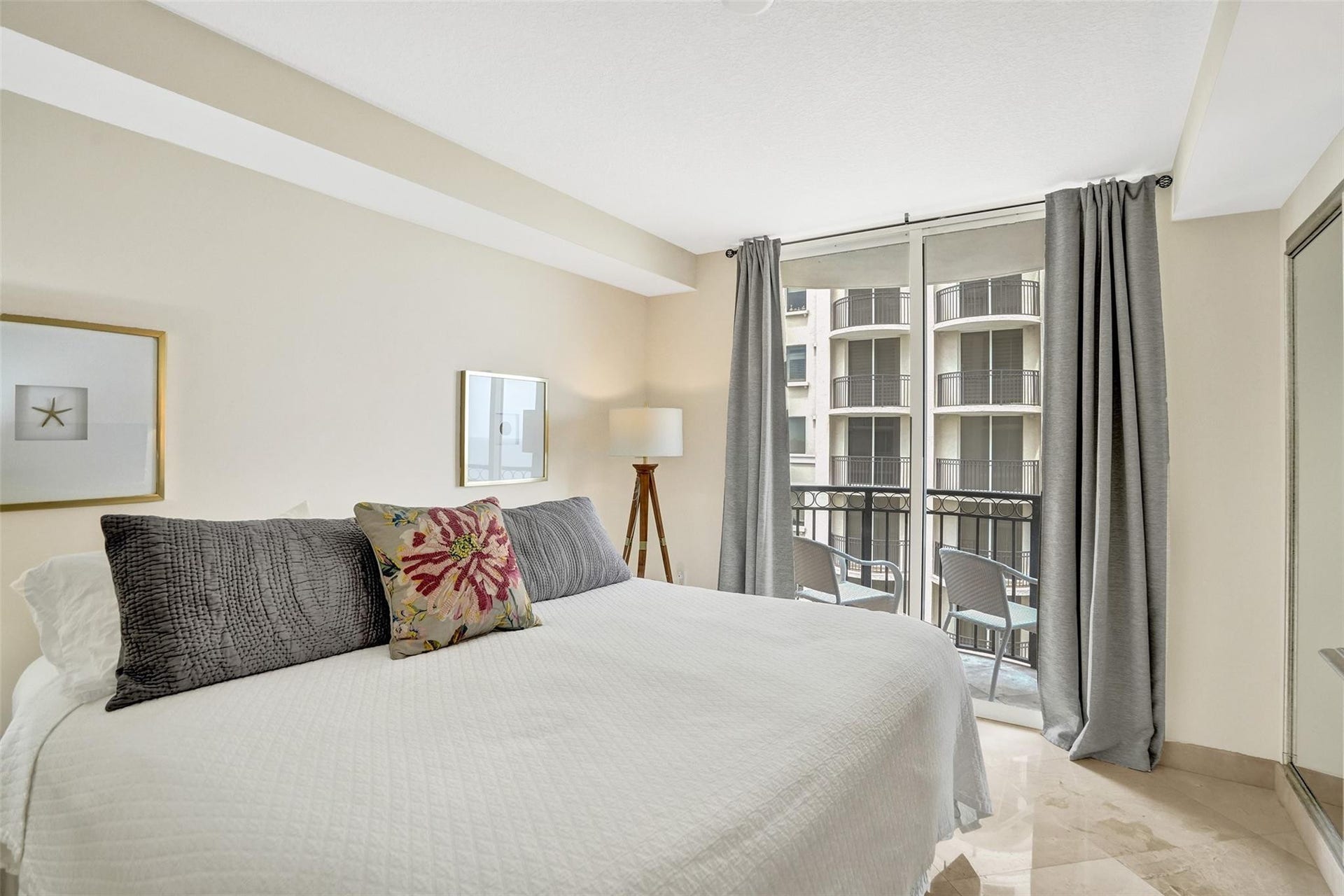 2001 N Ocean Boulevard, #1005, Fort Lauderdale, Fort Lauderdale, FL 33305