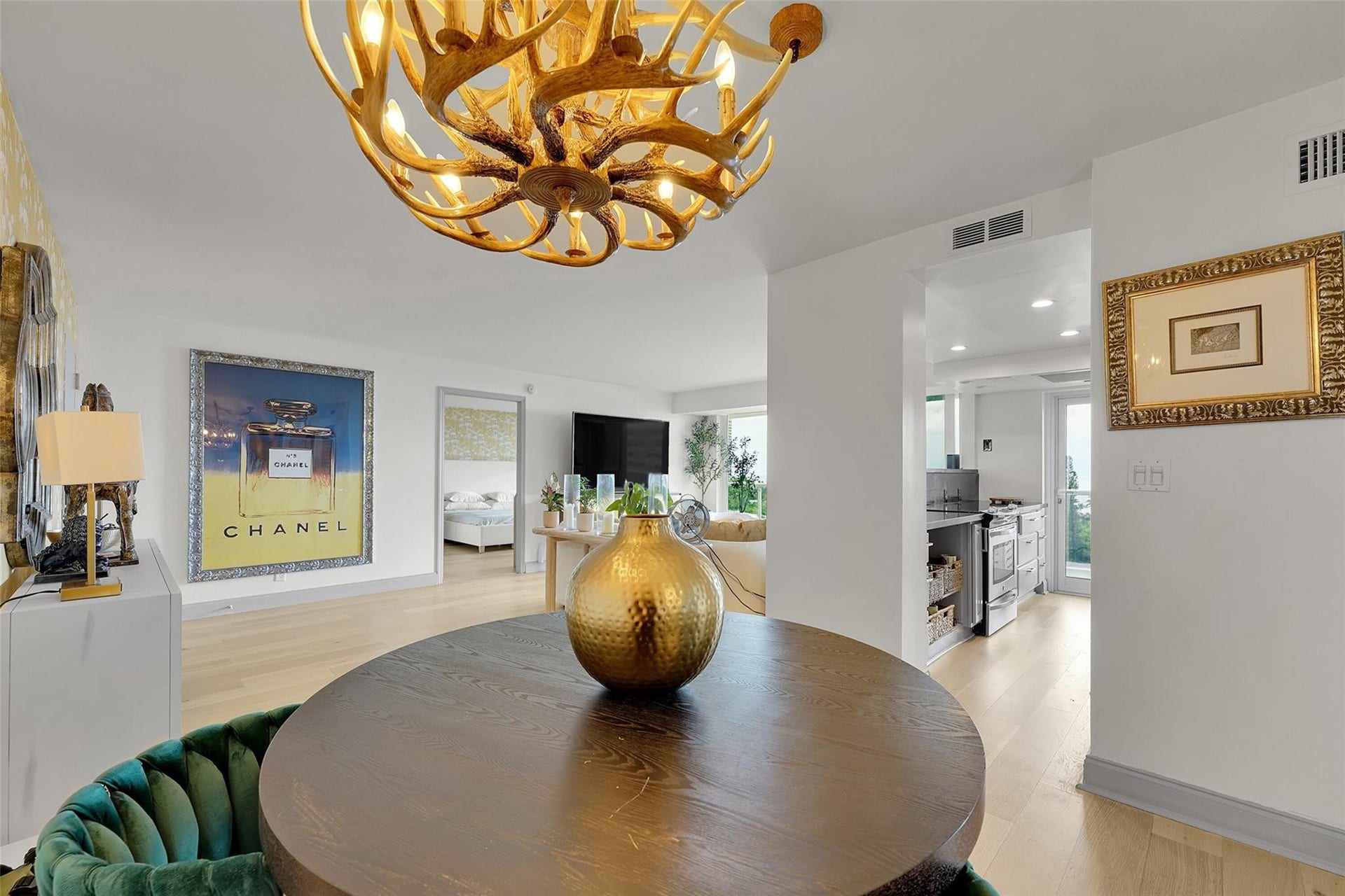 2841 N Ocean Boulevard, #1004, Fort Lauderdale, Fort Lauderdale, FL 33308 Photo 6