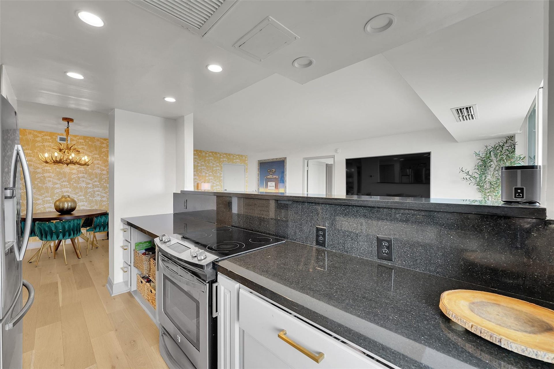 2841 N Ocean Boulevard, #1004, Fort Lauderdale, Fort Lauderdale, FL 33308 Photo 13