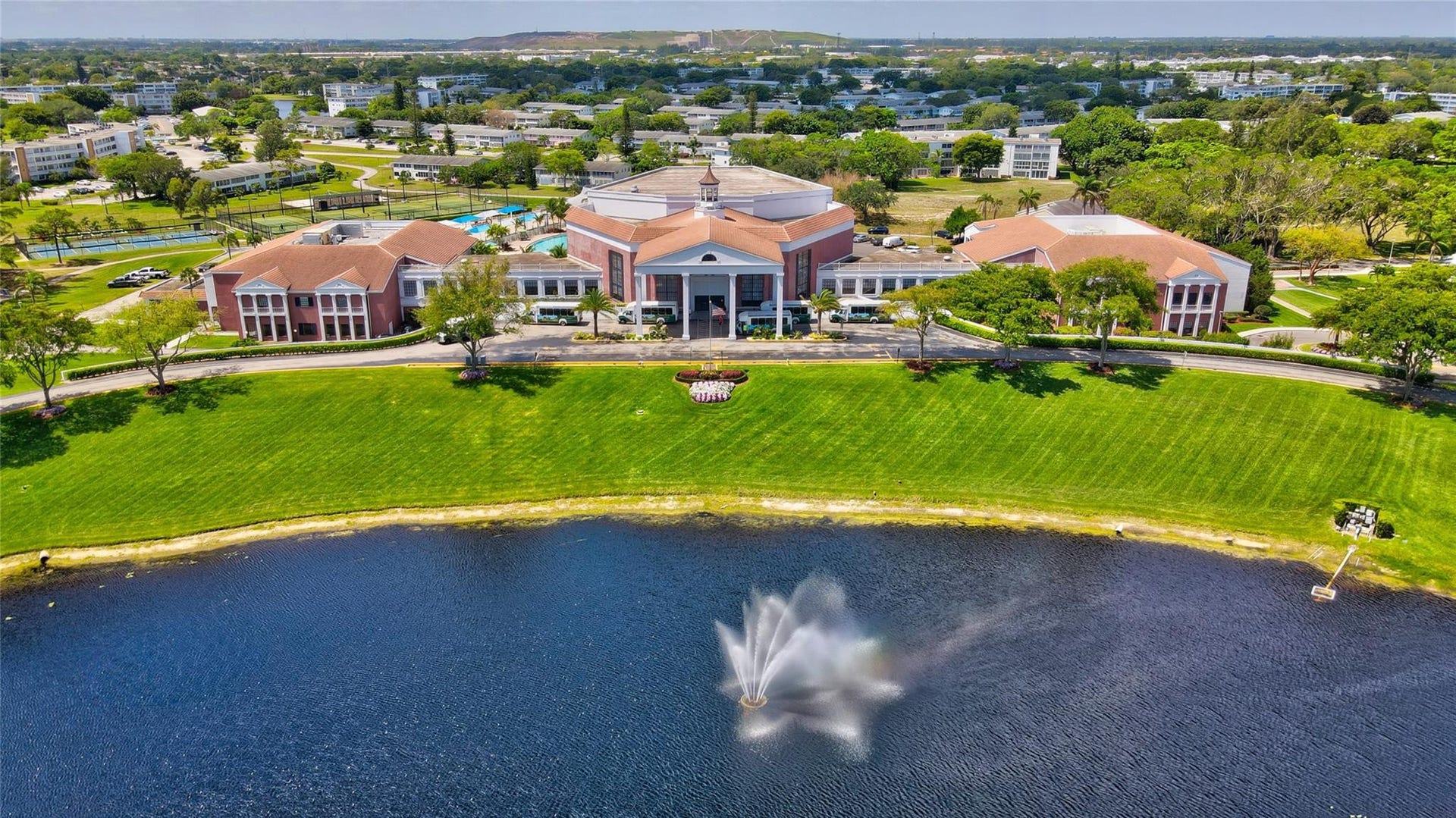 150,000 sq. ft. Clubhouse