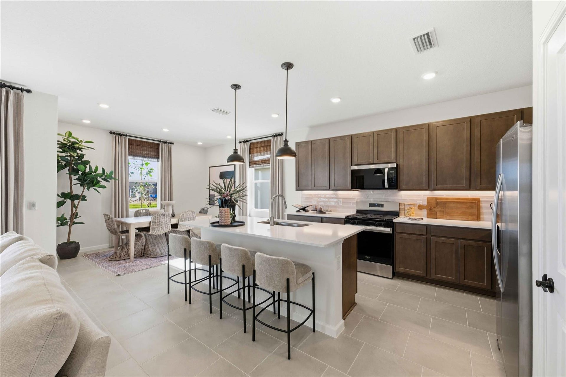 10653 NW Suncrest Loop, Port St Lucie, FL 34987