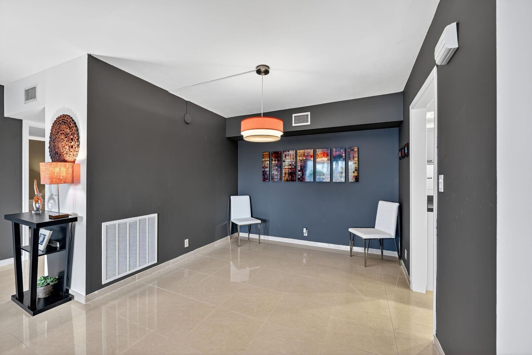 1881 Middle River Drive, #301, Fort Lauderdale, FL 33305 1881 Middle River Drive #301, Fort Lauderdale, Florida, United States, 33305