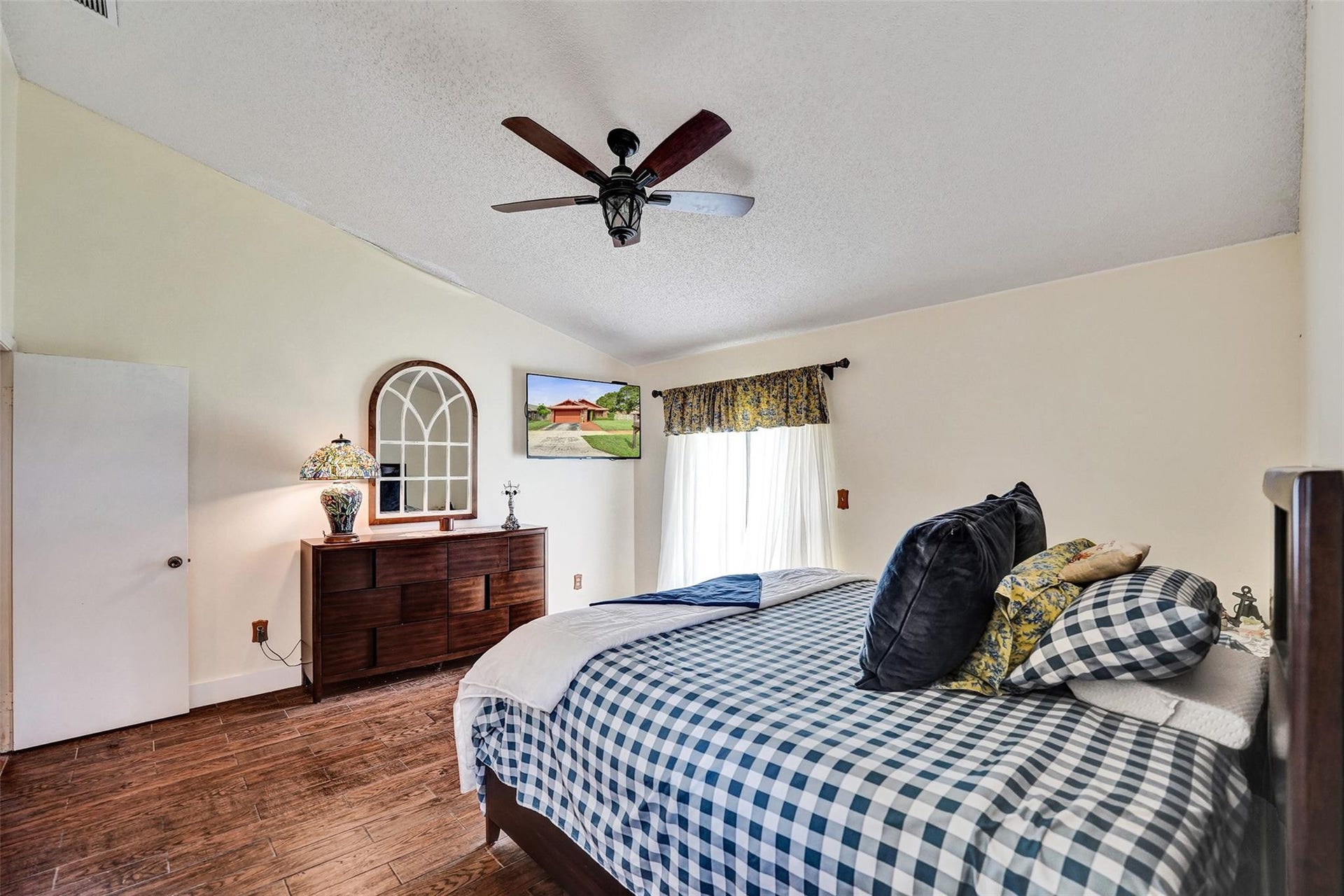 3440 E Point Drive, Cooper City, FL 33026