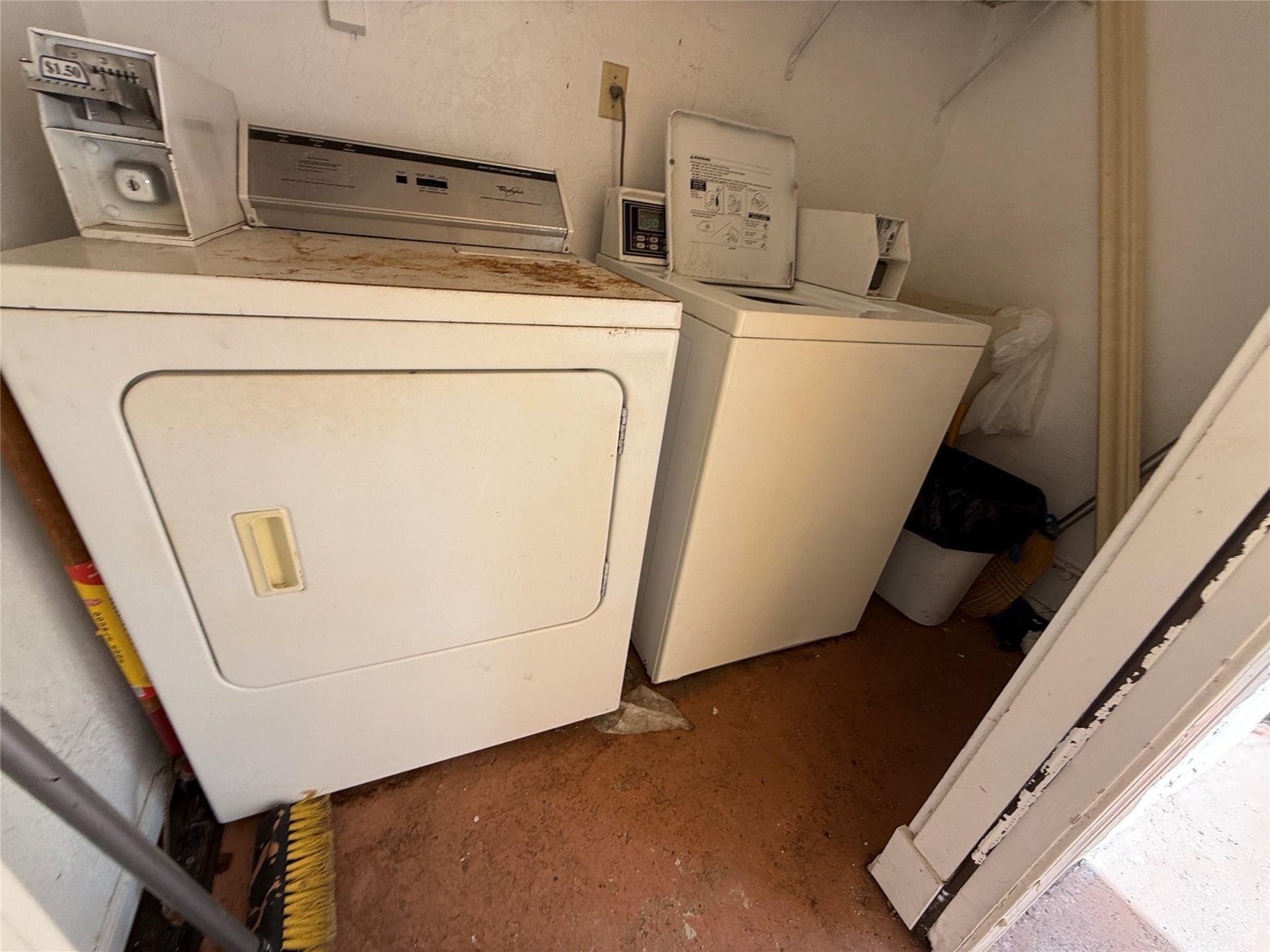 2121 N Ocean Boulevard, #2, Fort Lauderdale, Fort Lauderdale, FL 33305 Laundry on site