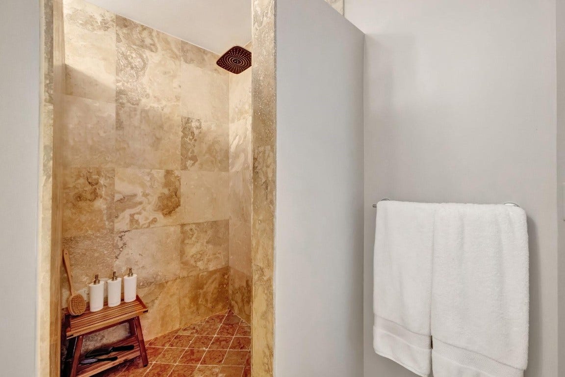 201 NE 28th Court, Wilton Manors, FL 33334 201 NE 28th Court, Wilton Manors, FL 33334