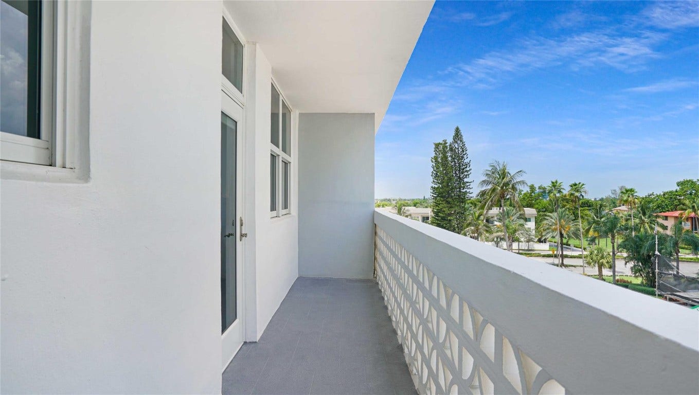 4250 Galt Ocean Drive, #4E, Fort Lauderdale, Fort Lauderdale, FL 33308 4250 Galt Ocean Drive, #4E, Fort Lauderdale, Fort Lauderdale, FL 33308