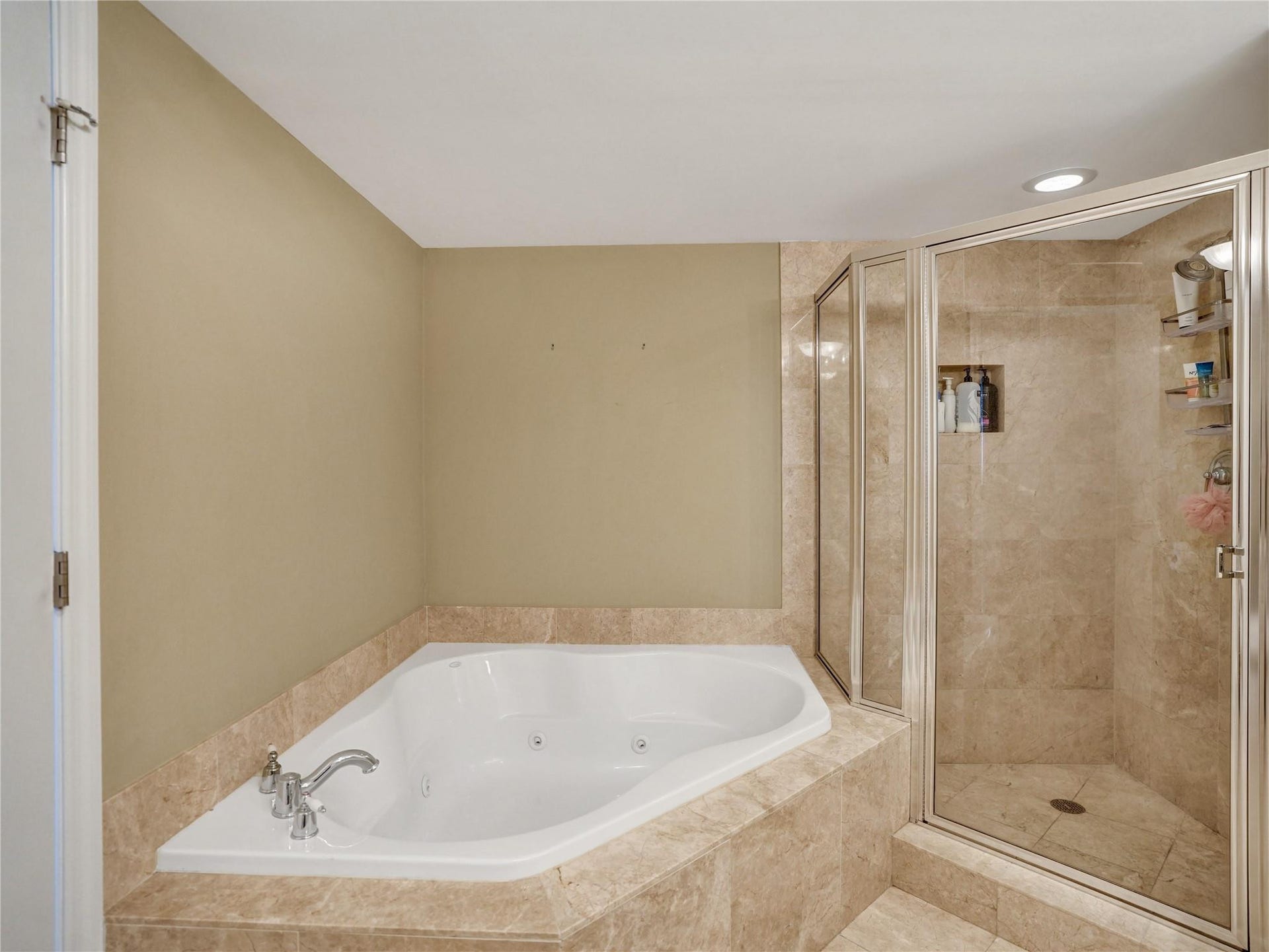 2001 N Ocean Boulevard, #502, Fort Lauderdale, FL 33305 2001 N Ocean Boulevard, #502, Fort Lauderdale, FL 33305