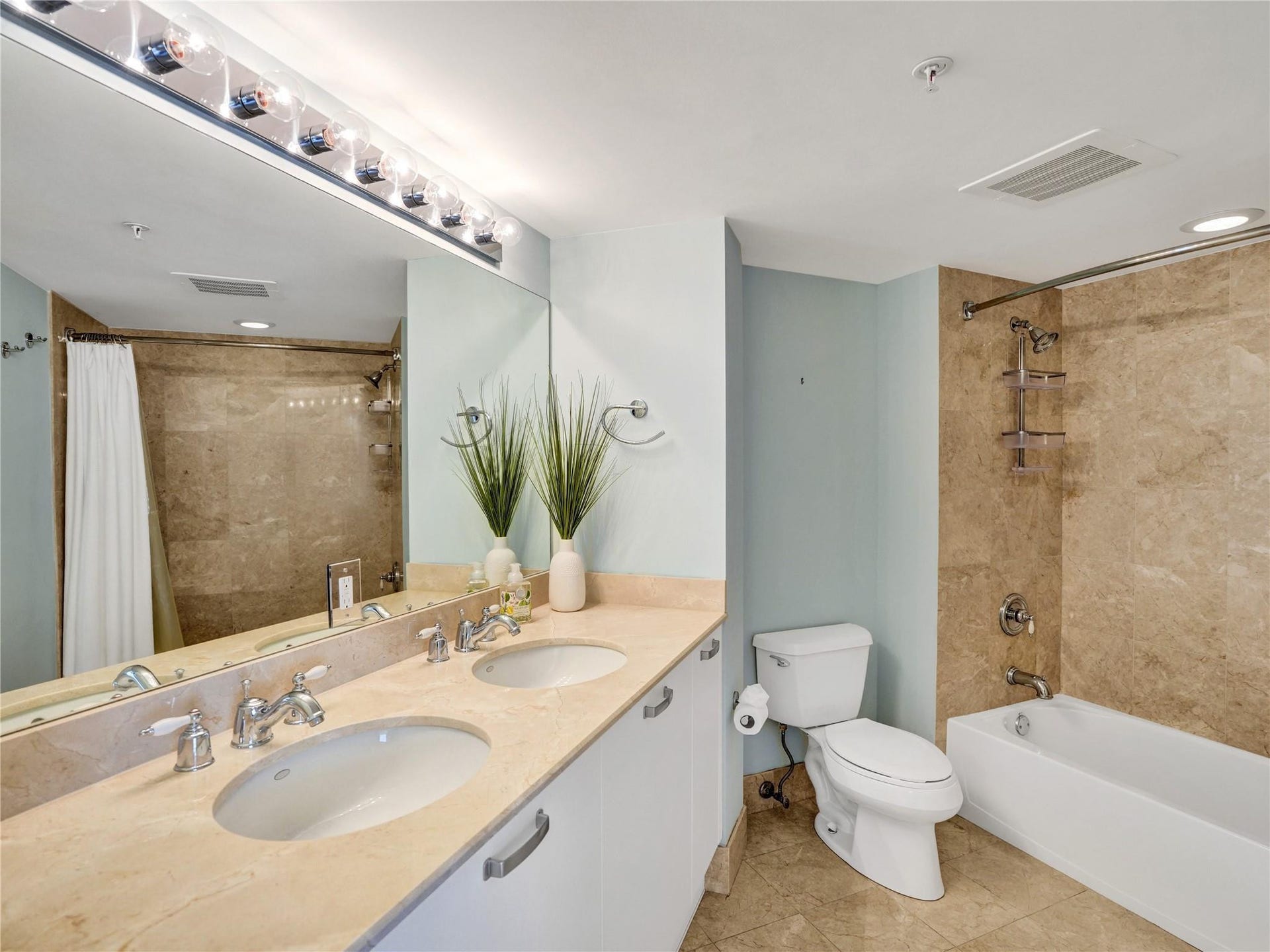 2001 N Ocean Boulevard, #502, Fort Lauderdale, FL 33305 2001 N Ocean Boulevard, #502, Fort Lauderdale, FL 33305