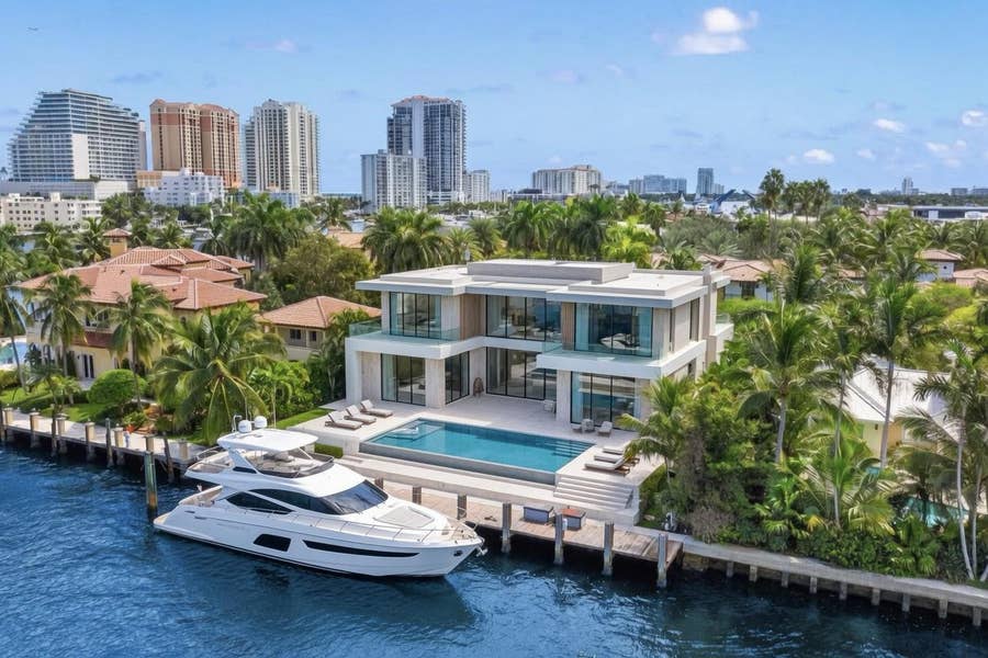 Property photo for 2701 Aqua Vista Boulevard, Fort Lauderdale, FL