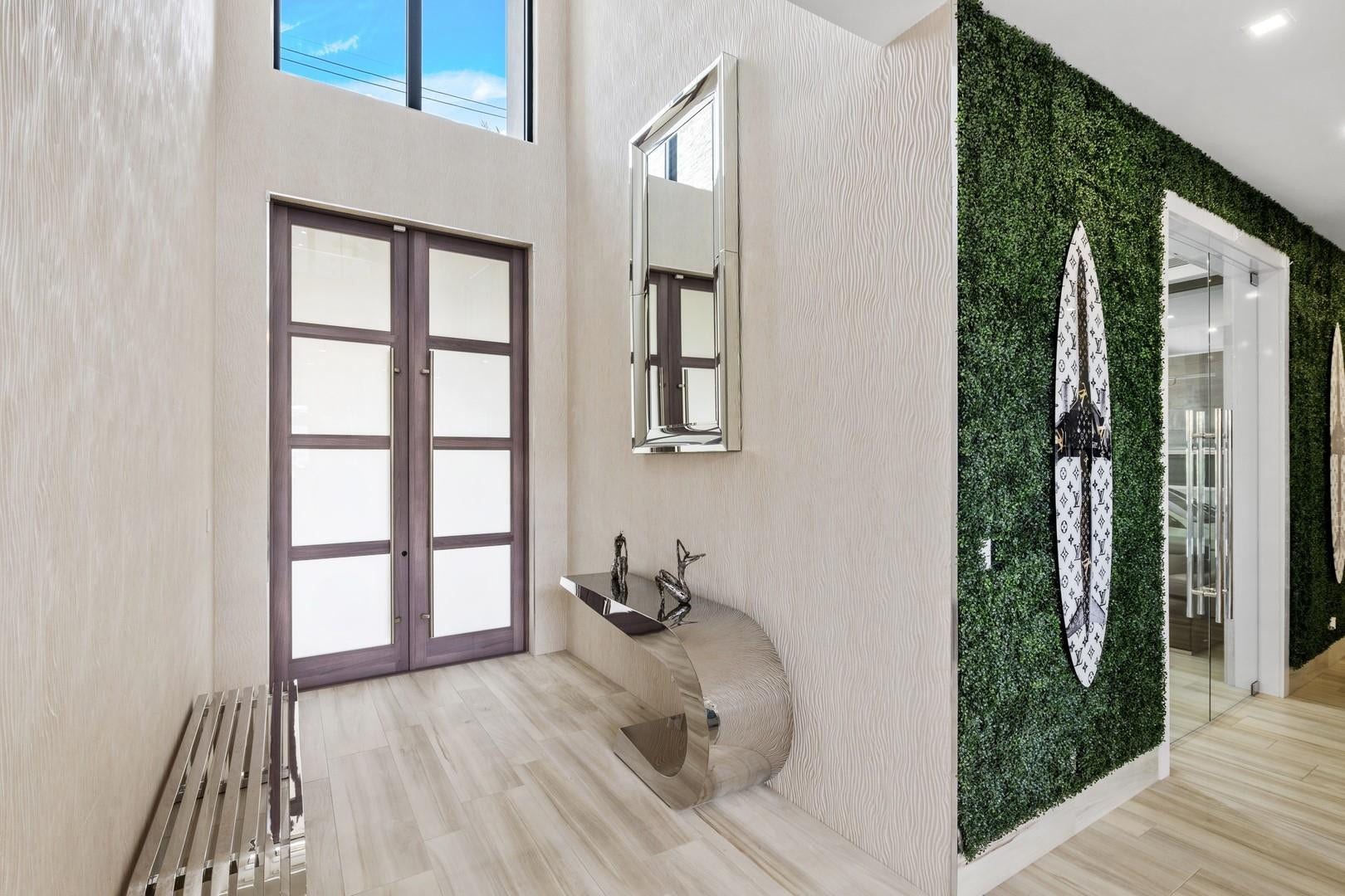 2437 Delmar Place, Fort Lauderdale, FL 33301 Photo 12