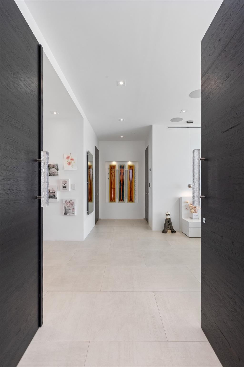 2140 N Ocean Boulevard, #V, Fort Lauderdale, FL 33305 Double Door Entry to Primary Suite - 4th Floor