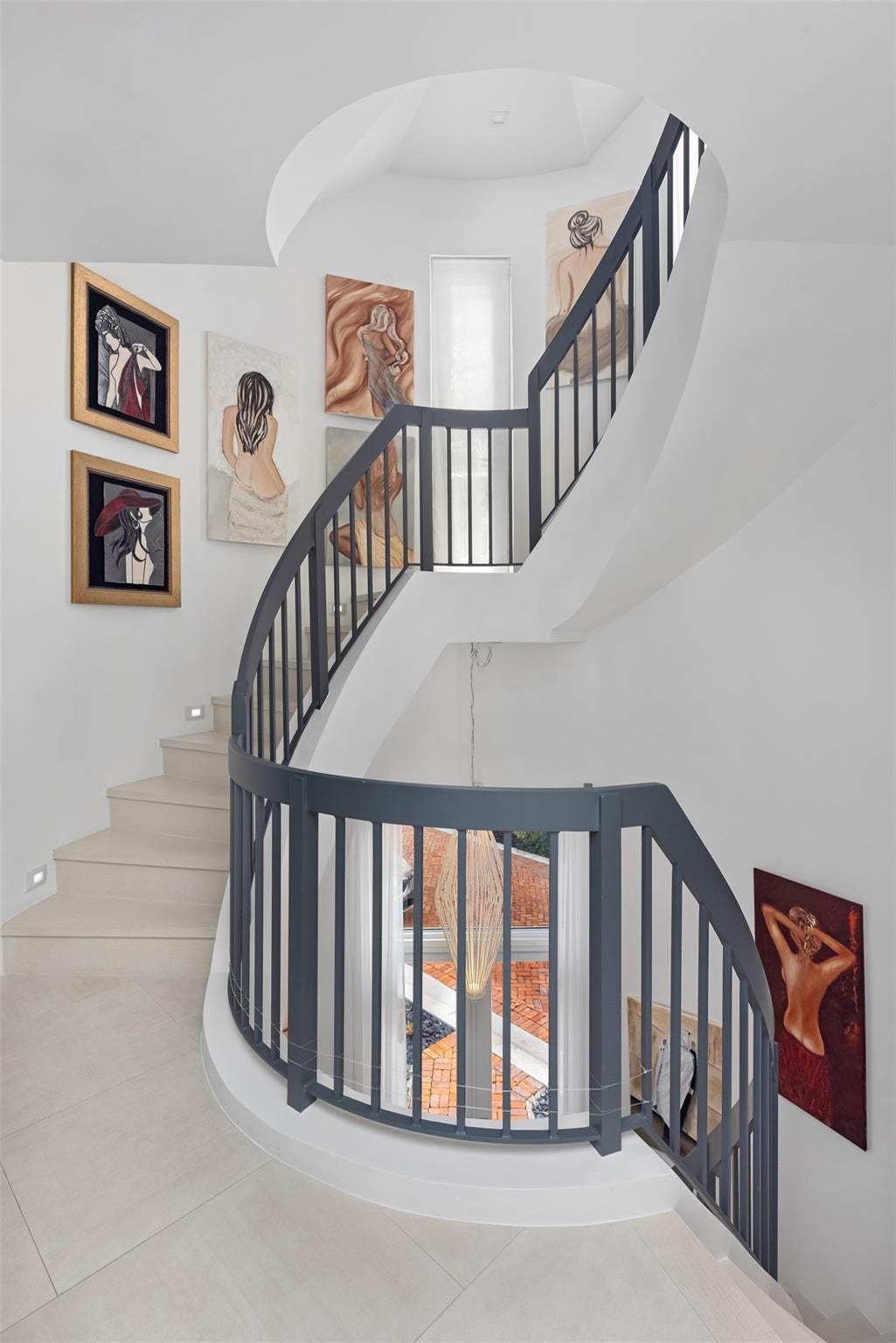2140 N Ocean Boulevard, #V, Fort Lauderdale, FL 33305 Spiral Staircase to the 4th Floor Primary Suite