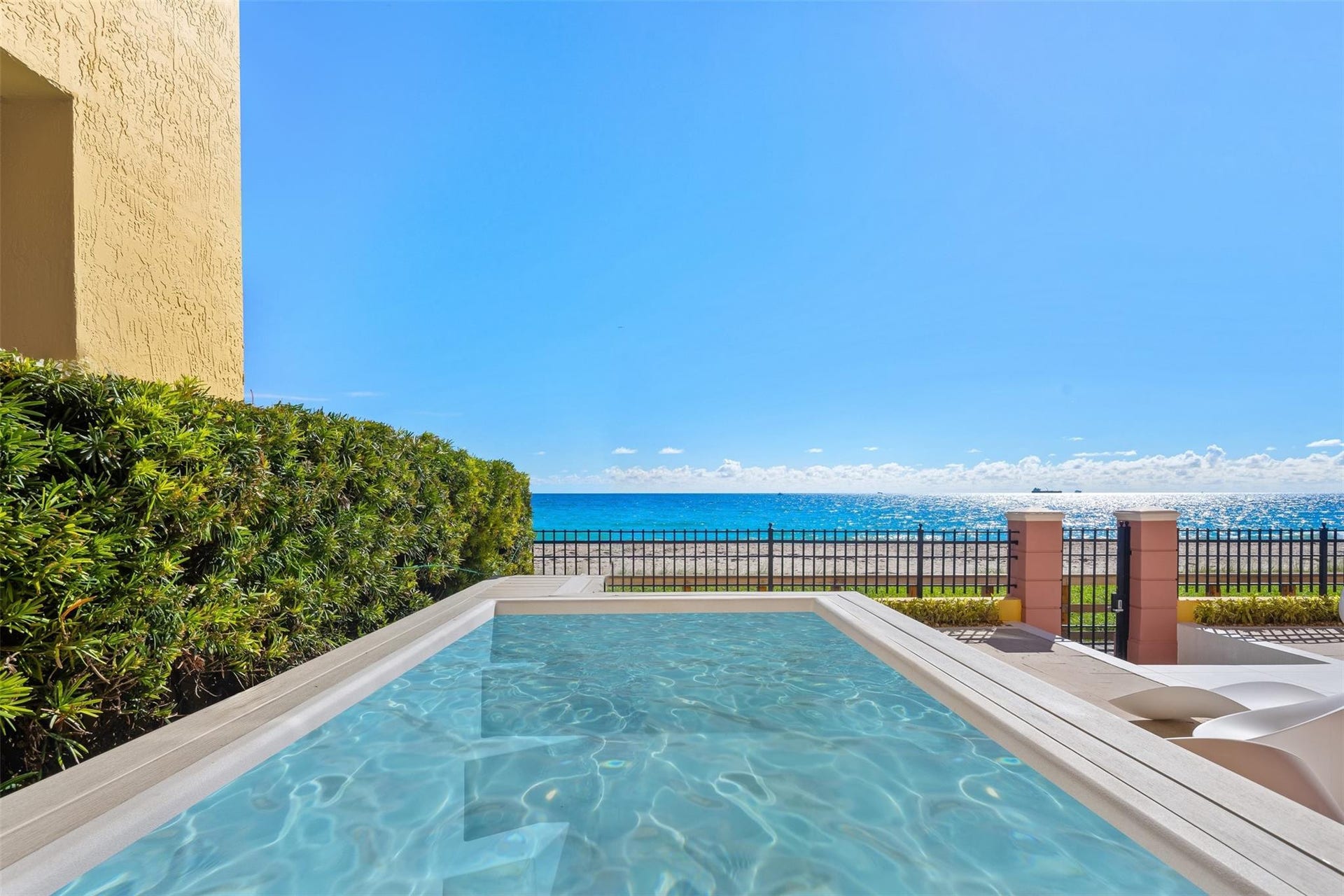 2140 N Ocean Boulevard, #V, Fort Lauderdale, FL 33305 Your own private pool!
