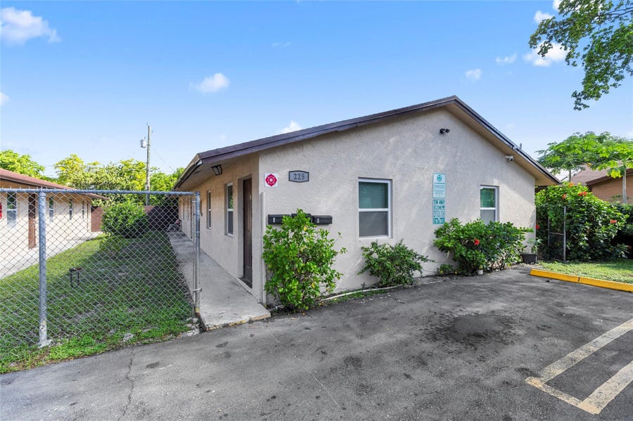 Property photo for 225 NW 12th Court, Pompano Beach, FL