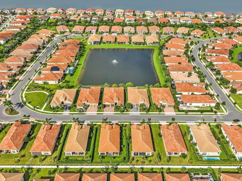 8928 Bastille Circle, Parkland, FL 33076 8928 Bastille Circle, Parkland, FL 33076