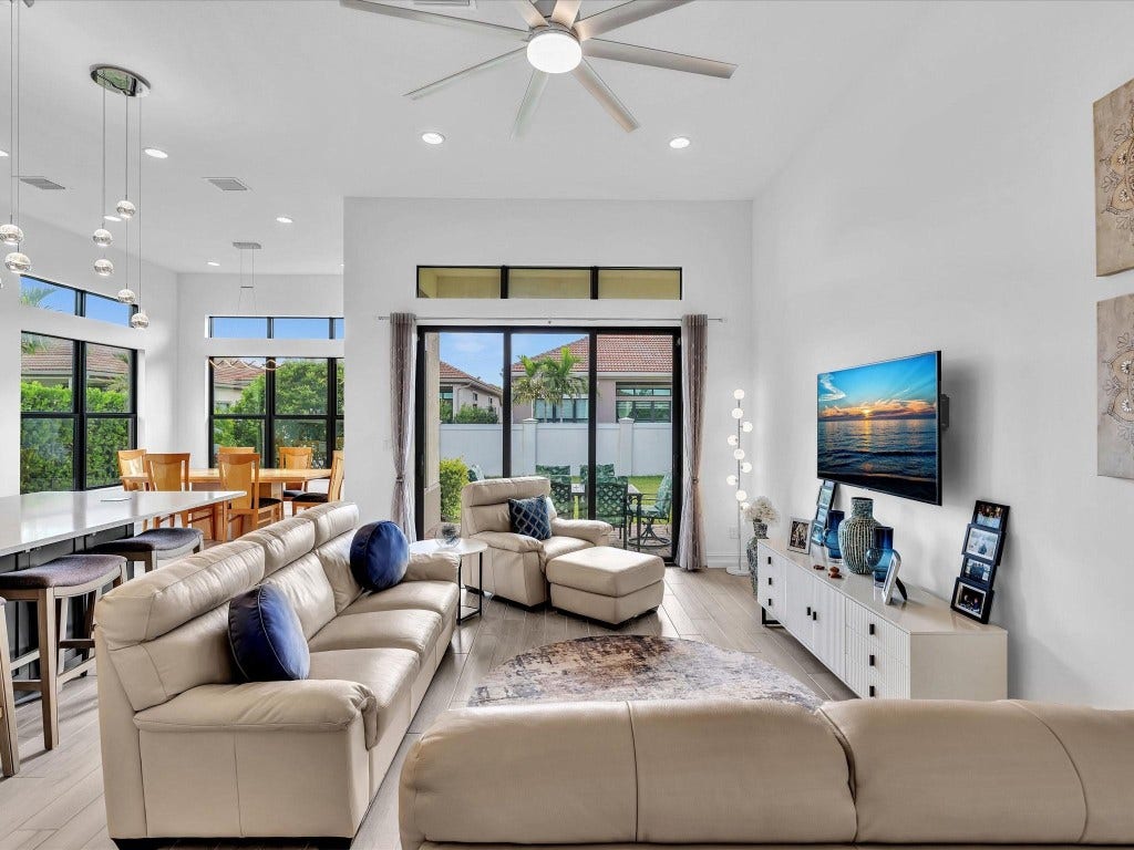 8928 Bastille Circle, Parkland, FL 33076 8928 Bastille Circle, Parkland, FL 33076