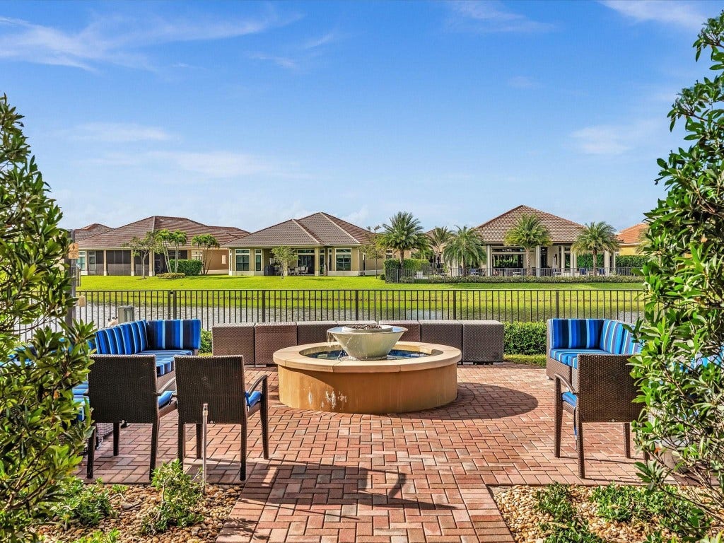 8928 Bastille Circle, Parkland, FL 33076 8928 Bastille Circle, Parkland, FL 33076