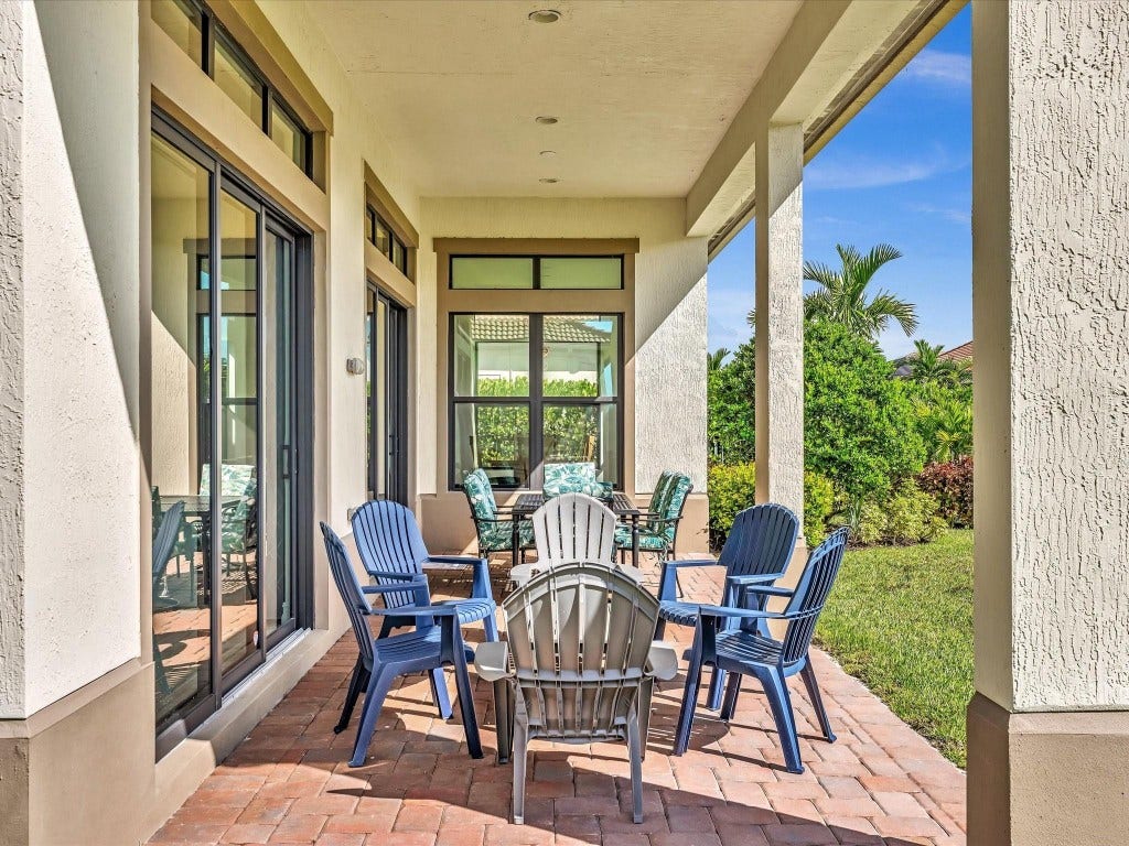 8928 Bastille Circle, Parkland, FL 33076 8928 Bastille Circle, Parkland, FL 33076