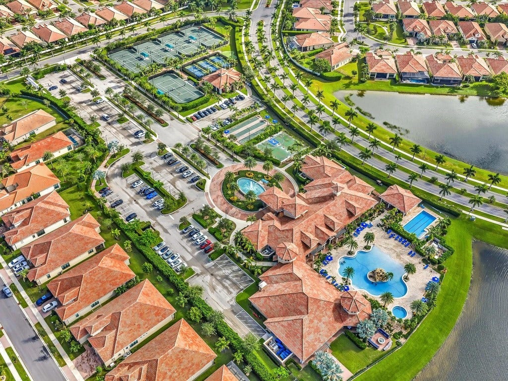 8928 Bastille Circle, Parkland, FL 33076 8928 Bastille Circle, Parkland, FL 33076