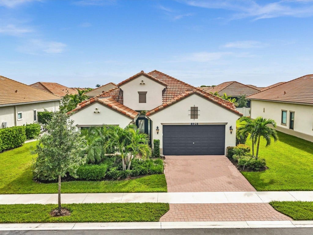 8928 Bastille Circle, Parkland, FL 33076 8928 Bastille Circle, Parkland, FL 33076